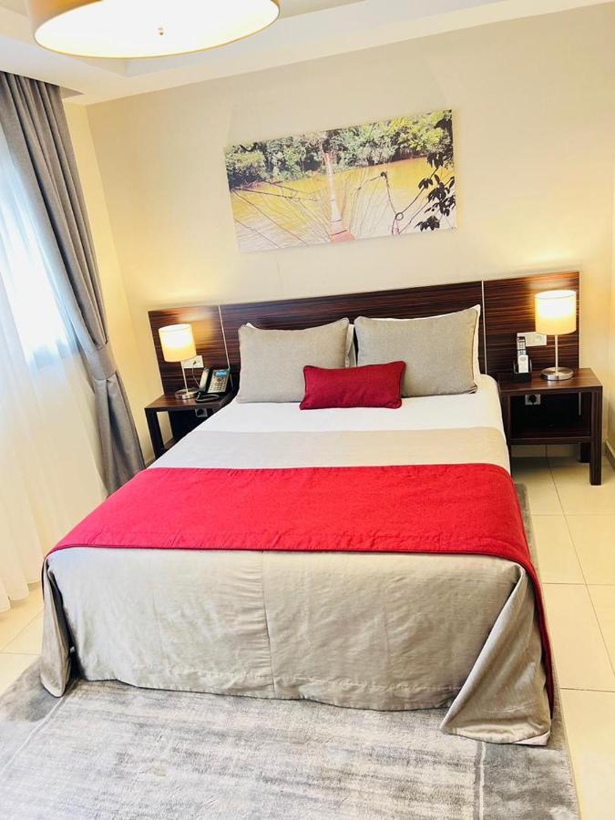 Souare Premium Hotel โคนาครี ภายนอก รูปภาพ