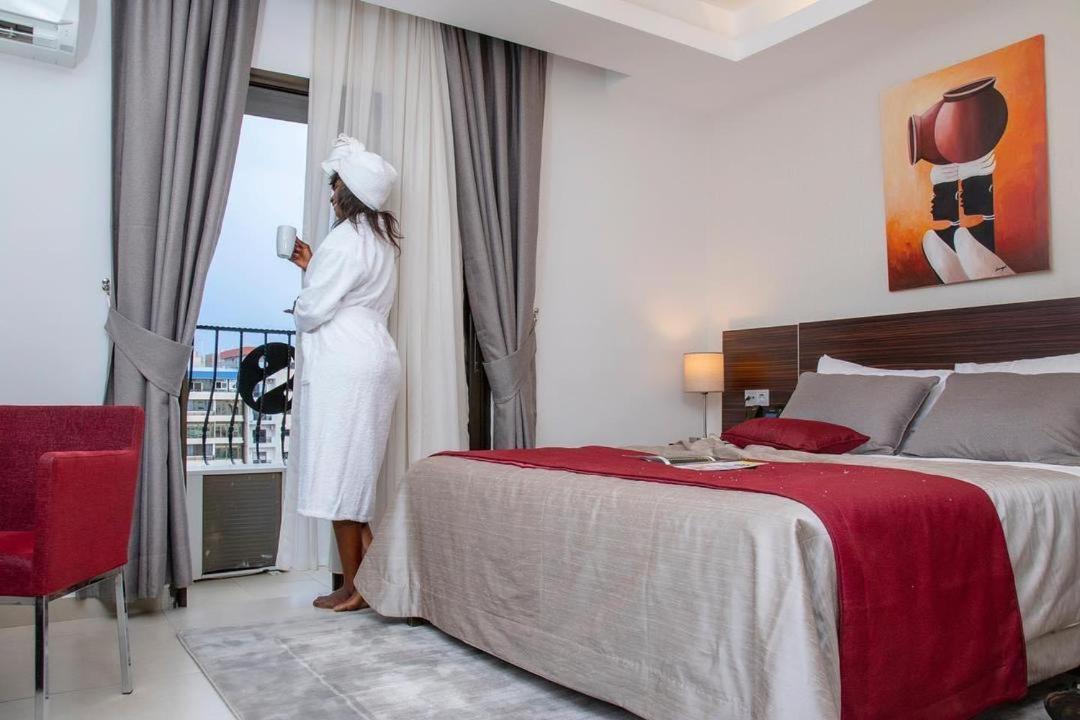 Souare Premium Hotel โคนาครี ภายนอก รูปภาพ